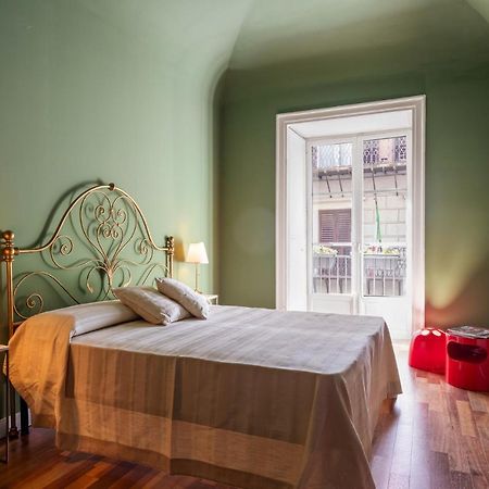 Aurora Apartment By Domus Sicily ปาแลร์โม ภายนอก รูปภาพ